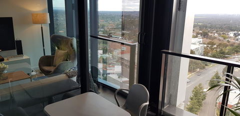 Ivanhoe Apartments - E Caravan Parks 12