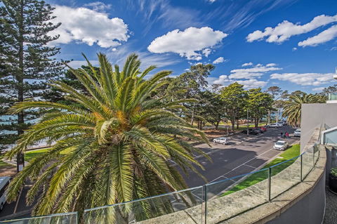 C-Scape Esplanade Cowes - E Caravan Parks 5