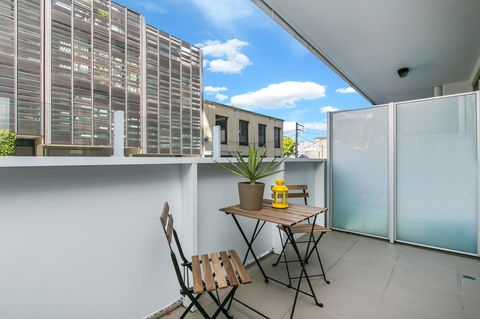 Complete Host The River Apartments - E Caravan Parks 4