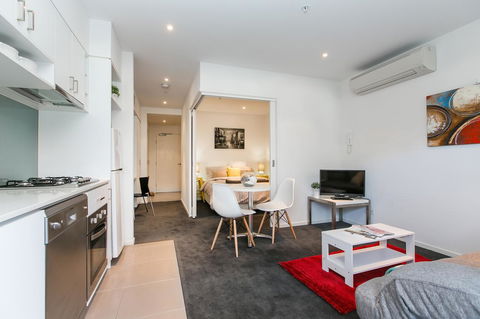 Complete Host The River Apartments - E Caravan Parks 1