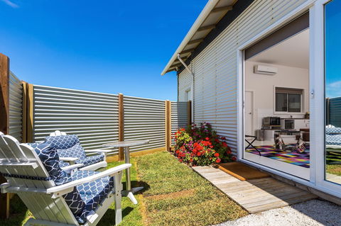 Cottages For Couples - E Caravan Parks 4