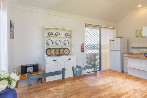 Cottages For Couples - E Caravan Parks 18
