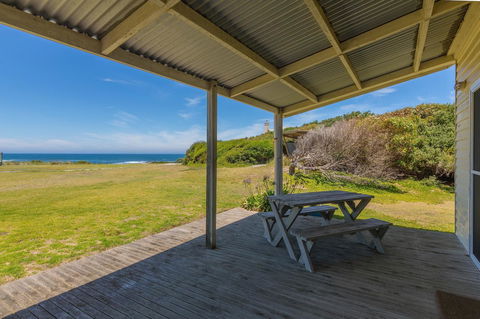 Cottages For Couples - E Caravan Parks 19