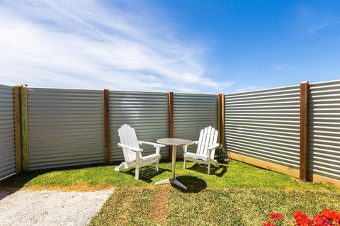 Cottages For Couples - E Caravan Parks 2