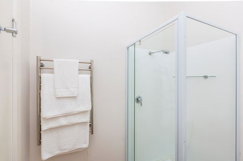 Cottages For Couples - E Caravan Parks 1