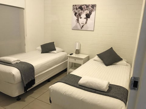 Mildura Holiday Villas - E Caravan Parks 12