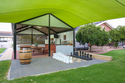 Mildura Holiday Villas - E Caravan Parks 38