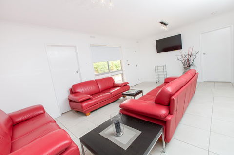 Mildura Holiday Villas - E Caravan Parks 15