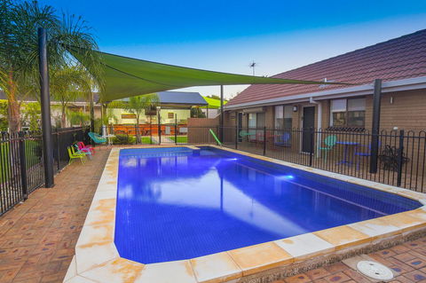 Mildura Holiday Villas - E Caravan Parks 23