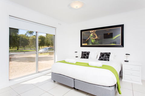 Mildura Holiday Villas - E Caravan Parks 16