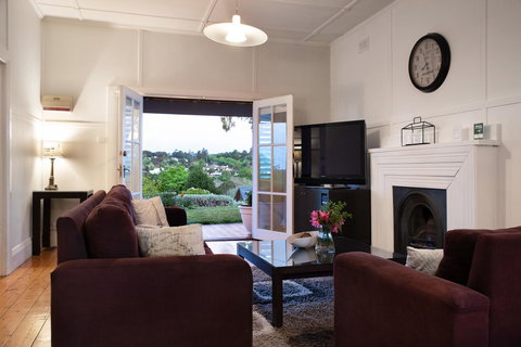 Churchills - E Caravan Parks 8