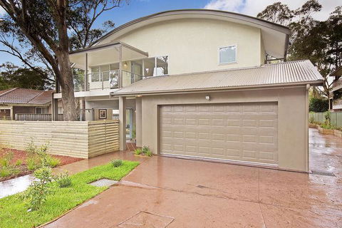 The Beach Townhouse - E Caravan Parks 1