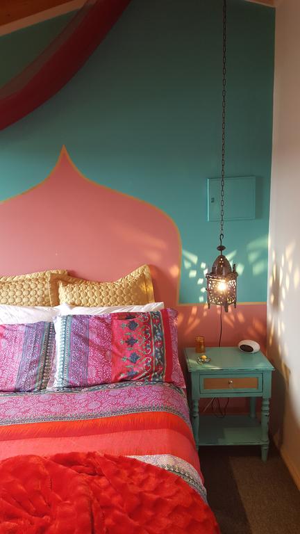 The Bohemian Art Studio - E Caravan Parks 3