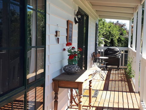 The Bohemian Art Studio - E Caravan Parks 1