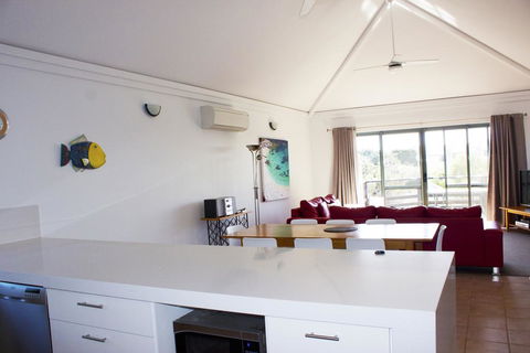 The Break Margaret River Beach Houses - E Caravan Parks 1