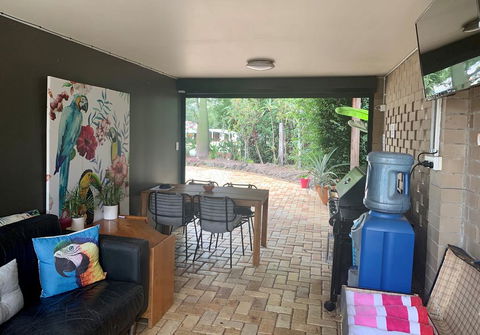 The Canungra Motel - E Caravan Parks 2