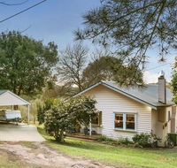 The Caretakers Cottage - E Caravan Parks
