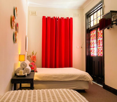 The Coorow Hotel - E Caravan Parks 1