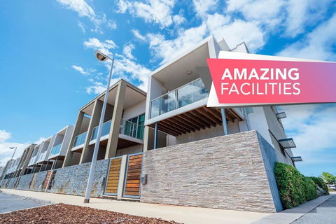 The Cove @ New Port-Pool - Spa - Sauna - Gym & More - E Caravan Parks 0