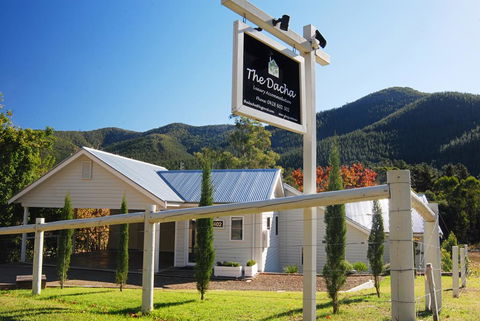 The Dacha - E Caravan Parks 0