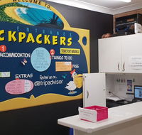 The Entrance Backpackers - E Caravan Parks