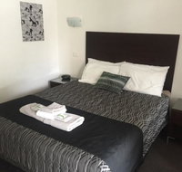 The Esplanade Motel - E Caravan Parks