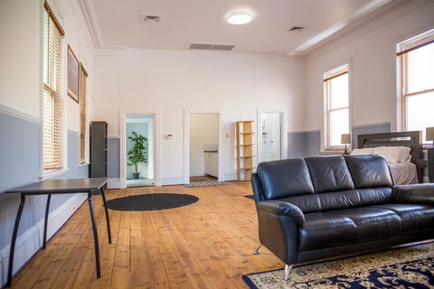 The Federal Boutique Hotel - E Caravan Parks 1