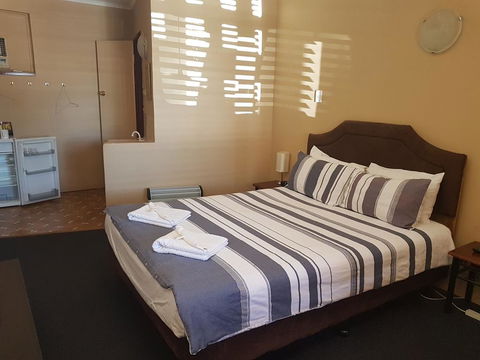 The Flinders Hotel Motel Port Augusta - E Caravan Parks 0