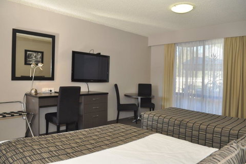 The Galaxy Motel - E Caravan Parks 1