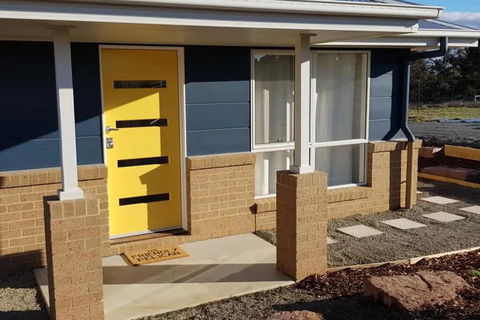 The Friendly Pelican - E Caravan Parks 0