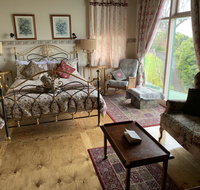 The Goat and Goose Bed  Breakfast - E Caravan Parks