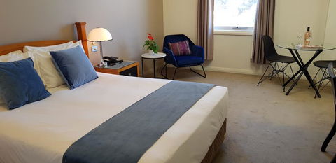 The Grand Motel - E Caravan Parks 2