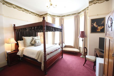 The Grand On Macfie - E Caravan Parks 2