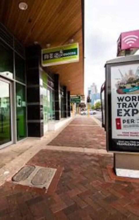 The Heart Of Northbridge With Complimentary Parking, Wifi & Netflix - E Caravan Parks 3