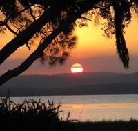The Jetty Cabin Lakeside - E Caravan Parks