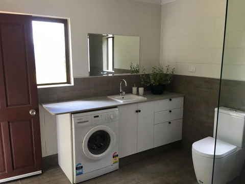 The Jungle Stays - E Caravan Parks 3