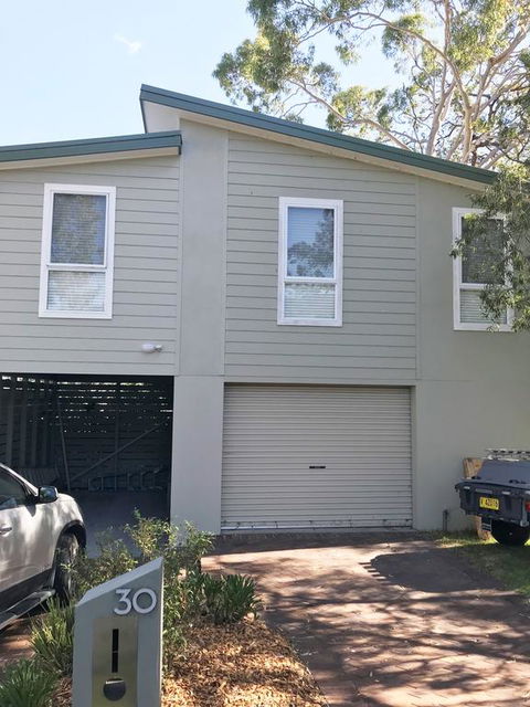 The Lake Guesthouse - E Caravan Parks 3