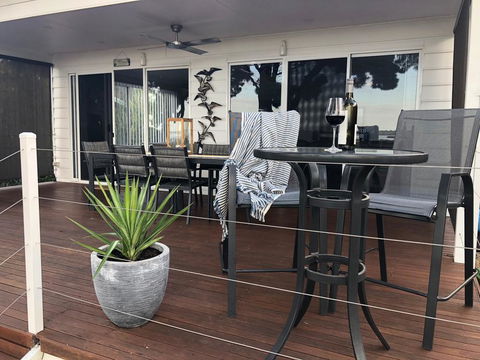 The Lakehouse - E Caravan Parks 2