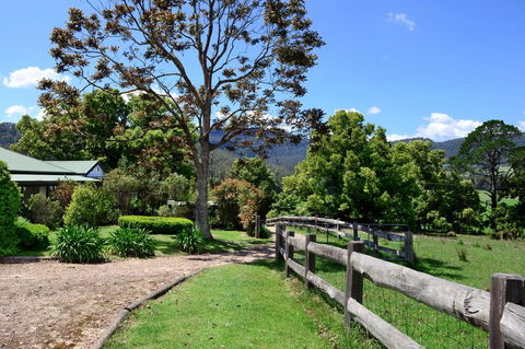 The Laurels B&B - E Caravan Parks 3