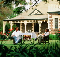 The Lodge Country House - E Caravan Parks