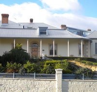 The Lodge on Elizabeth Boutique Hotel - E Caravan Parks