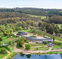 The Loft at Butlers Lane Vineyard - E Caravan Parks