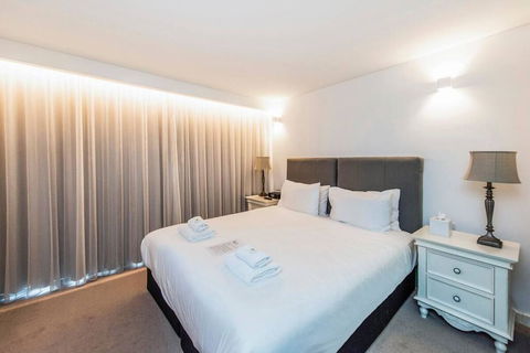 The Nest - Bright Space On Newcastle St With Roof Terrace - E Caravan Parks 2