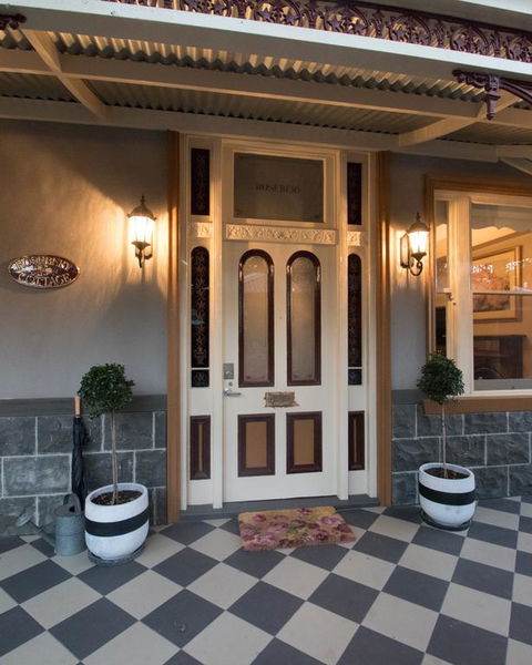 The Oaks Lilydale Accommodation - E Caravan Parks 3