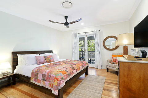 The Odd Gecko B&B - E Caravan Parks 3