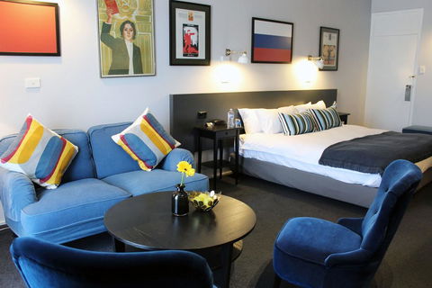The Oriana, Orange - E Caravan Parks 1