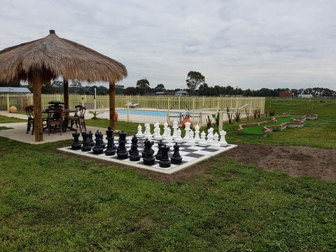 The Oxley Estate B&B - E Caravan Parks 2