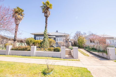 The Palms - Stylish, Modern And Cute As A Button - E Caravan Parks 1