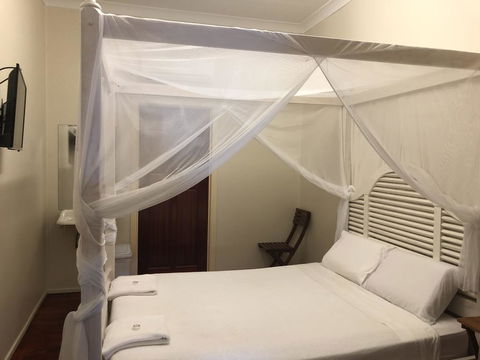 The Prince Of Wales - E Caravan Parks 3