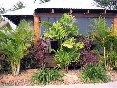 The Quarters Self Contained Bungalow - E Caravan Parks 1